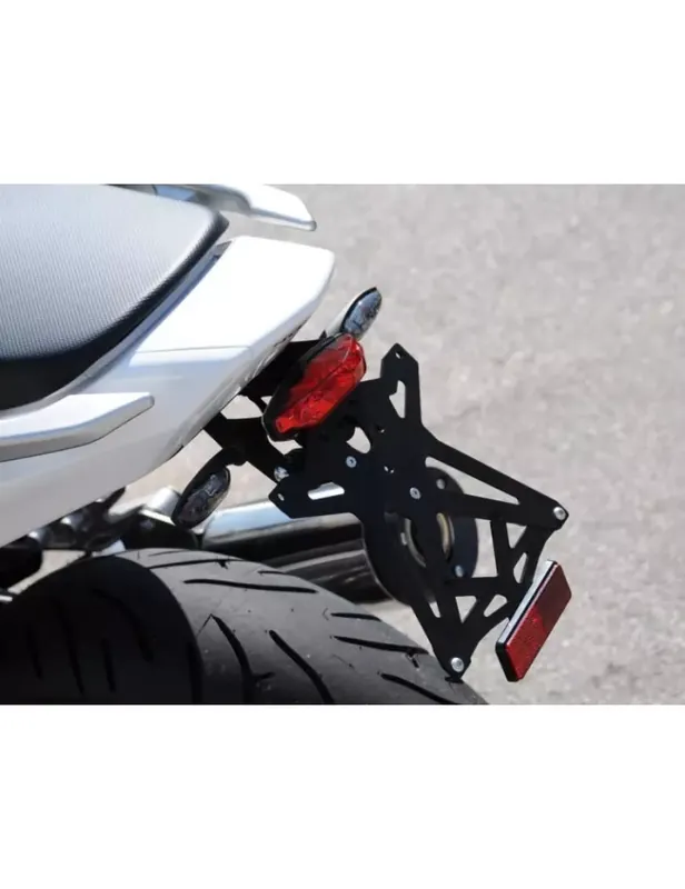 Support de plaque réglable LIGHTECH noir Honda INTEGRA 700/750 Dernière Chance
