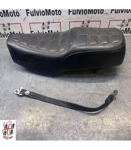 Selle SUZUKI GN 125 – 1996 Nouvel Arrivage
