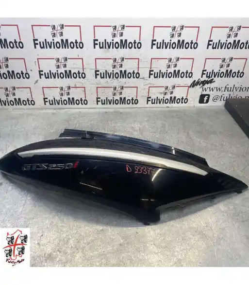 Prix Réduit Flanc de selle Droit SYM GTS 250 – 2008