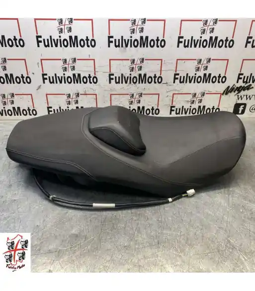 Bon Marché Selle YAMAHA T-MAX 560 – 2022