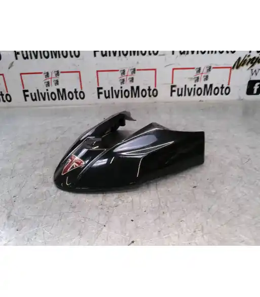 Remise Garde boue Supérieur TRIUMPH TIGER 800 – 2011