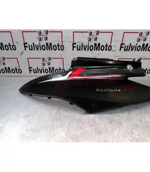 Offre Spéciale Flanc de selle Gauche JM MOTORS SANTANA 125 – 2024