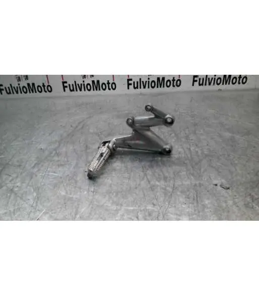 Platine repose pied Droit TRIUMPH STREET TRIPLE 675 – 2009 Super Prix