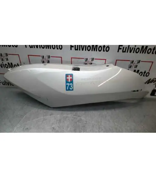 Prix Cassé Flanc de selle Gauche PEUGEOT METROPOLIS 400 – 2015