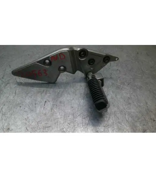 Vente Flash Platine repose pied Avant Droit SUZUKI BANDIT 600 – 2001