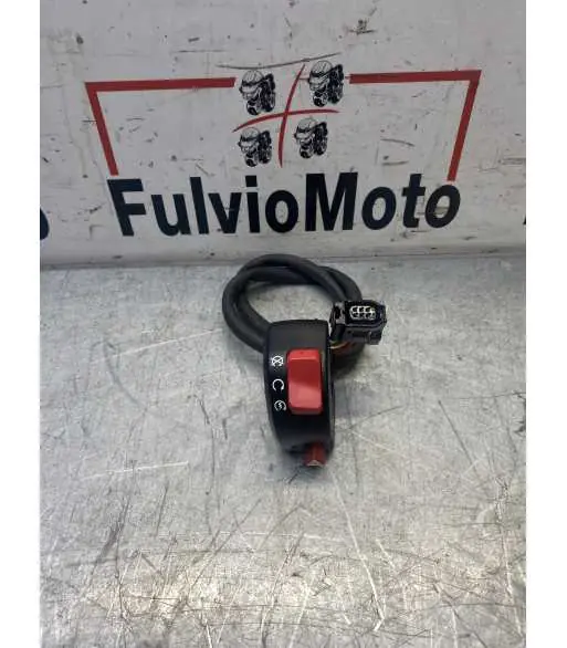 Commodo Droit TRIUMPH STREET TRIPLE 660 – 2020 Seulement Aujourd&rsquo;hui