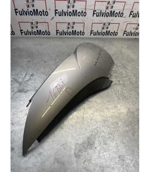 Flanc de selle Arrière Droit APRILIA SCARABEO 300 – 2007 Retour Gratuit