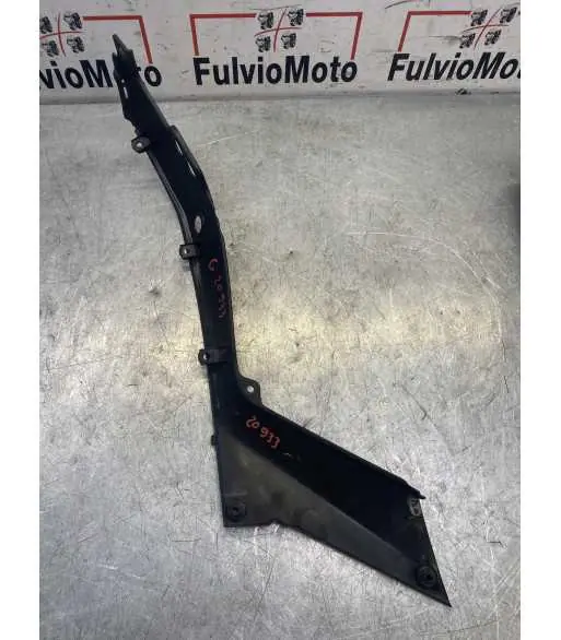 Flanc de selle Gauche KTM DUKE 125 – 2014 Expédié Aujourd&rsquo;hui