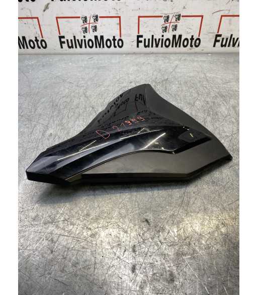 Authentique Flanc de selle Droit KYMCO PULSAR 125 – 2009
