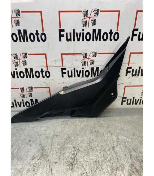 Flanc de reservoir Droit HONDA CBR 500 – 2016 Produit De Marque