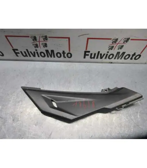 Flanc de selle Droit CFMOTO CF 400 – 2021 Seulement Aujourd&rsquo;hui