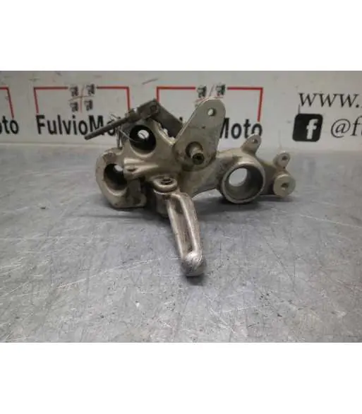 Platine repose pied Avant Droit DUCATI MULTISTRADA 1000 – 2005 Remise