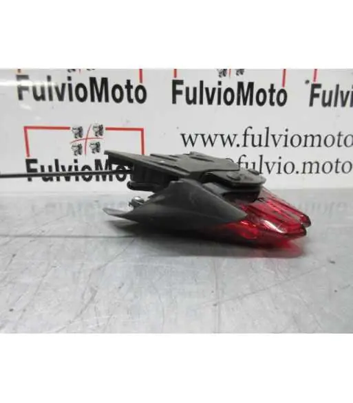 Feu Arrière TRIUMPH STREET TRIPLE 675 – 2013- Occasion Commander Maintenant