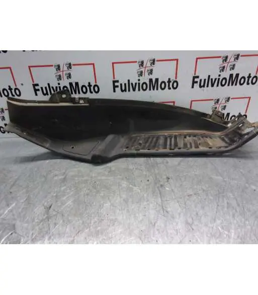 Affaire À Saisir Marche-pied Droit PIAGGIO XEVO 400 – 2011