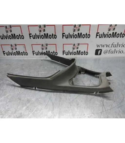 Affaire À Saisir Carénage Central YAMAHA SKYLINER 125 – 2006