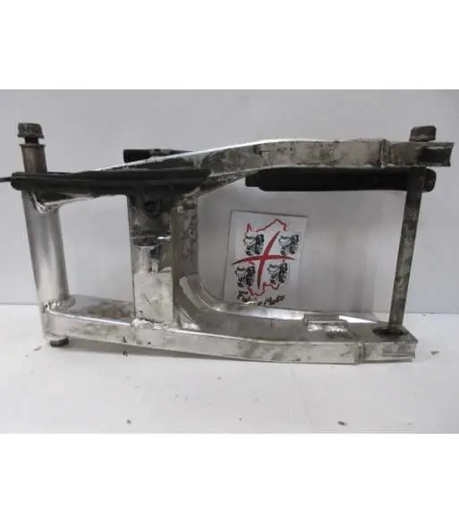 Petit Prix Bras oscillant – HONDA CBR 900 – 1996