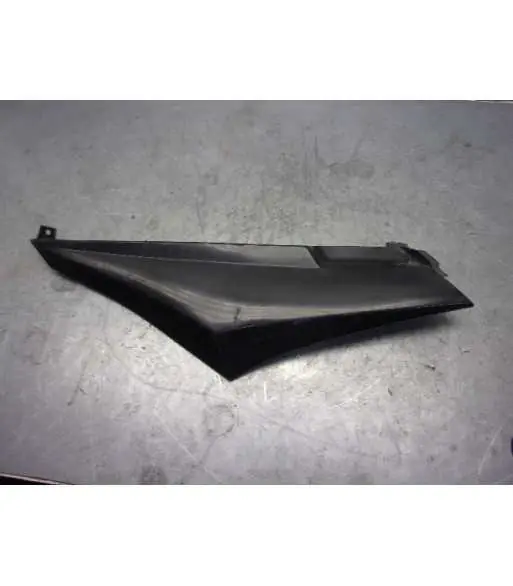 Flanc de selle gauche – DERBI SENDA 50 – 2009 Must-Have