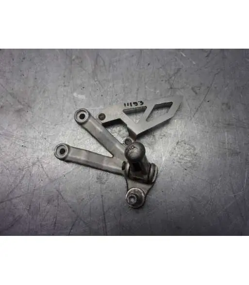 Platine repose pieds avant gauche – RIEJU RS3 50 – 2015 Prix Choc
