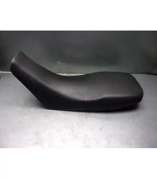 Prix Réduit Selle – APRILIA PEGASO 650 – 1996