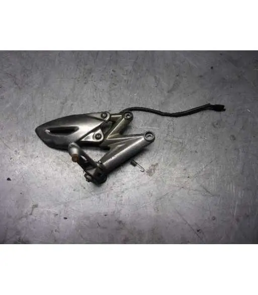 Usine Directe Platine repose pieds avant droite – TRIUMPH STREET TRIPLE 675 – 2011