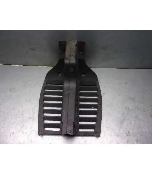 Promotion Grille de radiateur – QUADRO QUADRO 4 350 – 2016