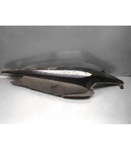 Must-Have Flanc de selle droit – GILERA NEXUS 125 – 2009
