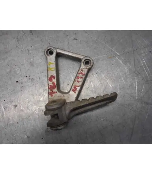 Vente Directe Platine repose pieds passager gauche – CAGIVA MITO 125 – 1992