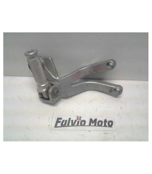 Bon Plan Platine repose pied passager droit – SUZUKI RF 900 – 1995