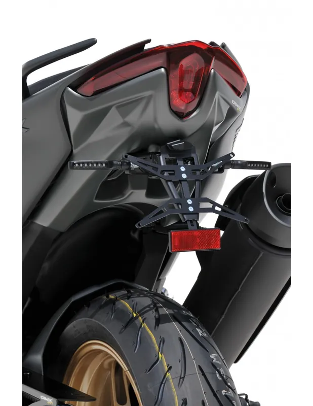 Passage de roue Ermax TMAX 560 20-21 avec support de plaque Dernier Modèle