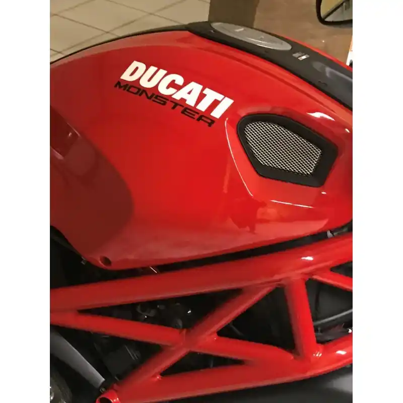 Affaire À Saisir DUCATI 696 795 796 1100 MONSTER AUTOCOLLANT RESERVOIR – NEUF –