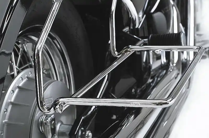 Support pour sacoches Ledrie cuir rigides sur VT 750 Aero C4 Remise