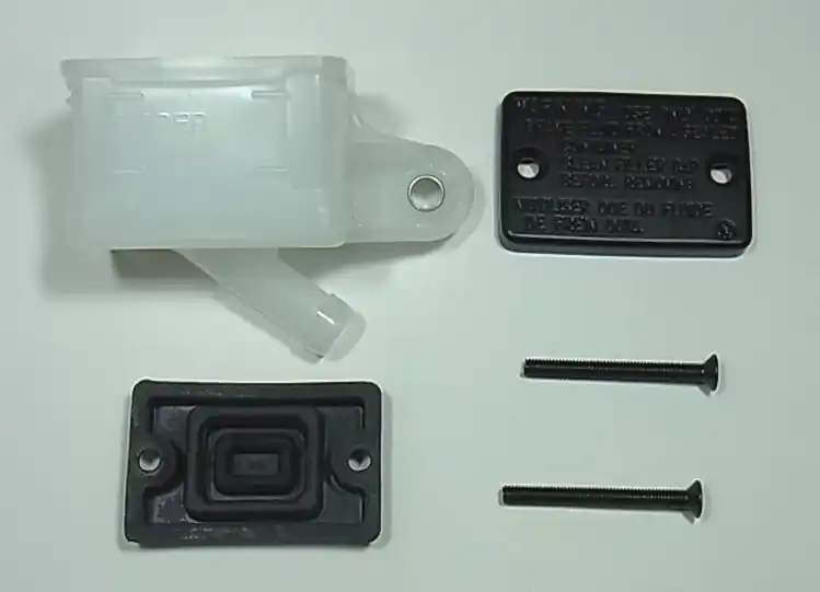 Kit réservoir maître-cylindre AR CBR600F 1987-88-89-90 Commander Vite