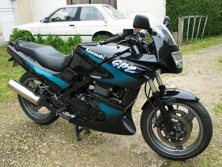 Solde Marving 2 silencieux noir / alu pour Kawasaki GPZ 500S de 1988 à 2003