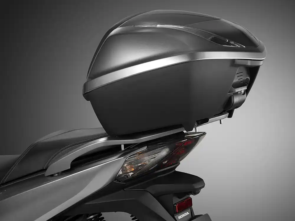 Top Case 35l (Pearl Nightstar Black) pour Honda SH 150i (20-) Original Marque