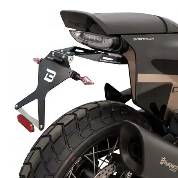 Produit De Marque Support de plaque d&rsquo;immatriculation pour Husqvarna Svartpilen 701 – Barracuda