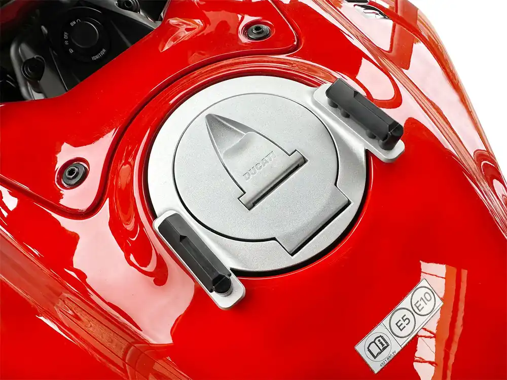 Nouvel Arrivage Anneau de réservoir Basic pour Aprilia RSV 4 (11-20) /RSV 4 RR/RF (15-20) /V4 1100 Factory (15-20)