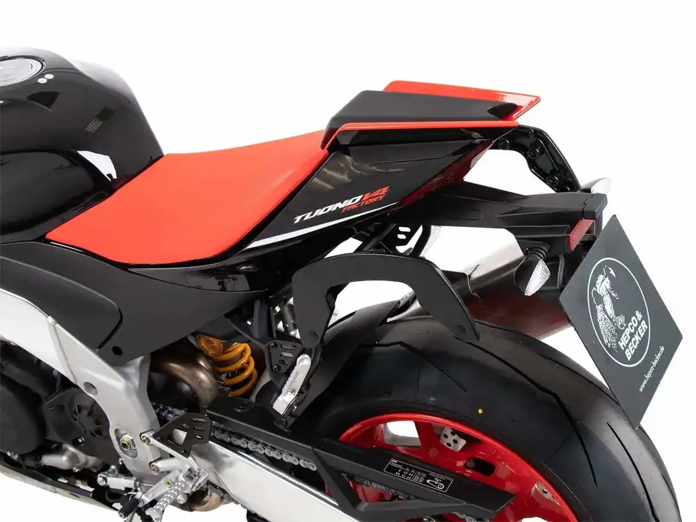 Nouvelle Collection Supports latéraux C-Bow noirs pour Aprilia Tuono V4 Factory /RSV 4 /RSV 4 Factory (21-24) Hepco Becker