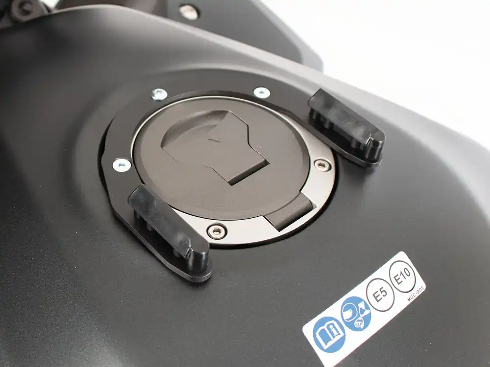 Vente Directe Anneau de réservoir Basic avec unité de fermeture de la sacoche de réservoir pour Honda CB 500 X (17-18) Hepco & Becker